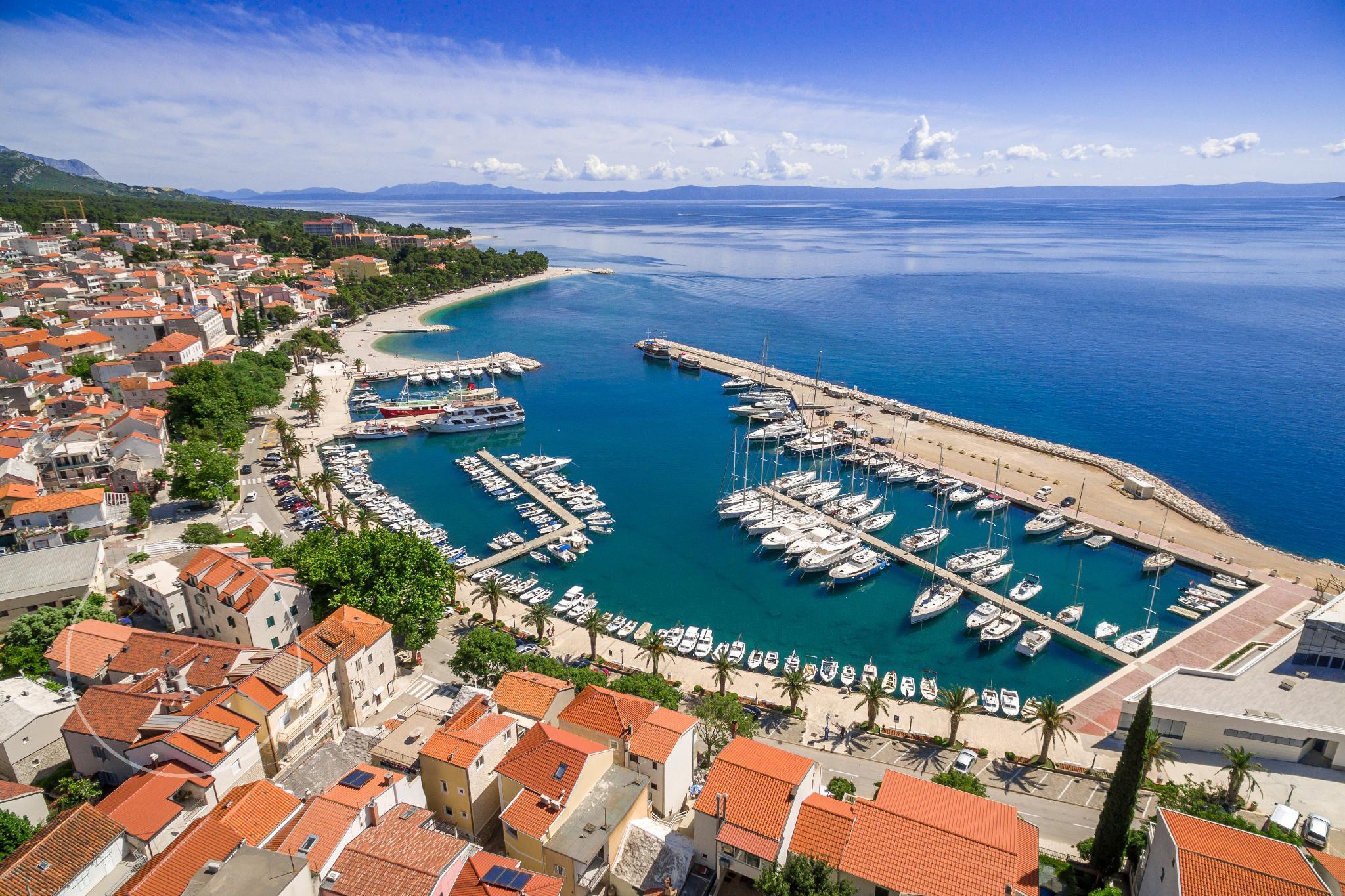 ホテル クロアティア Baška Voda エクステリア 写真